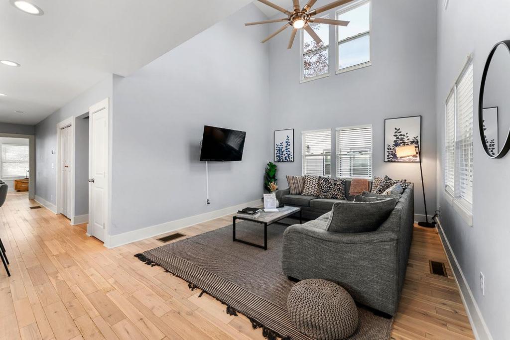 Large Modern Home Centrally Located With Hot Tub Atlanta Exteriör bild