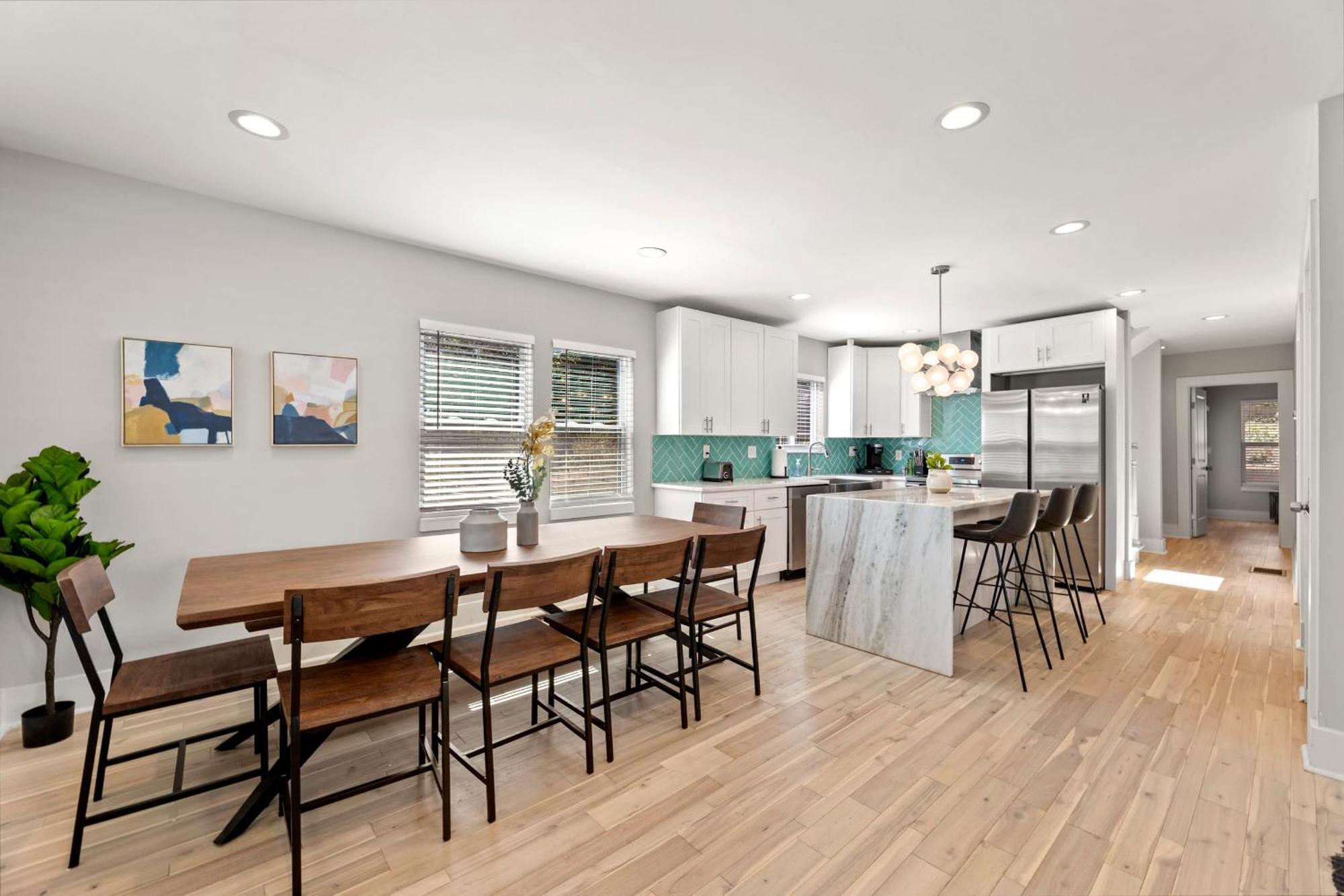 Large Modern Home Centrally Located With Hot Tub Atlanta Exteriör bild