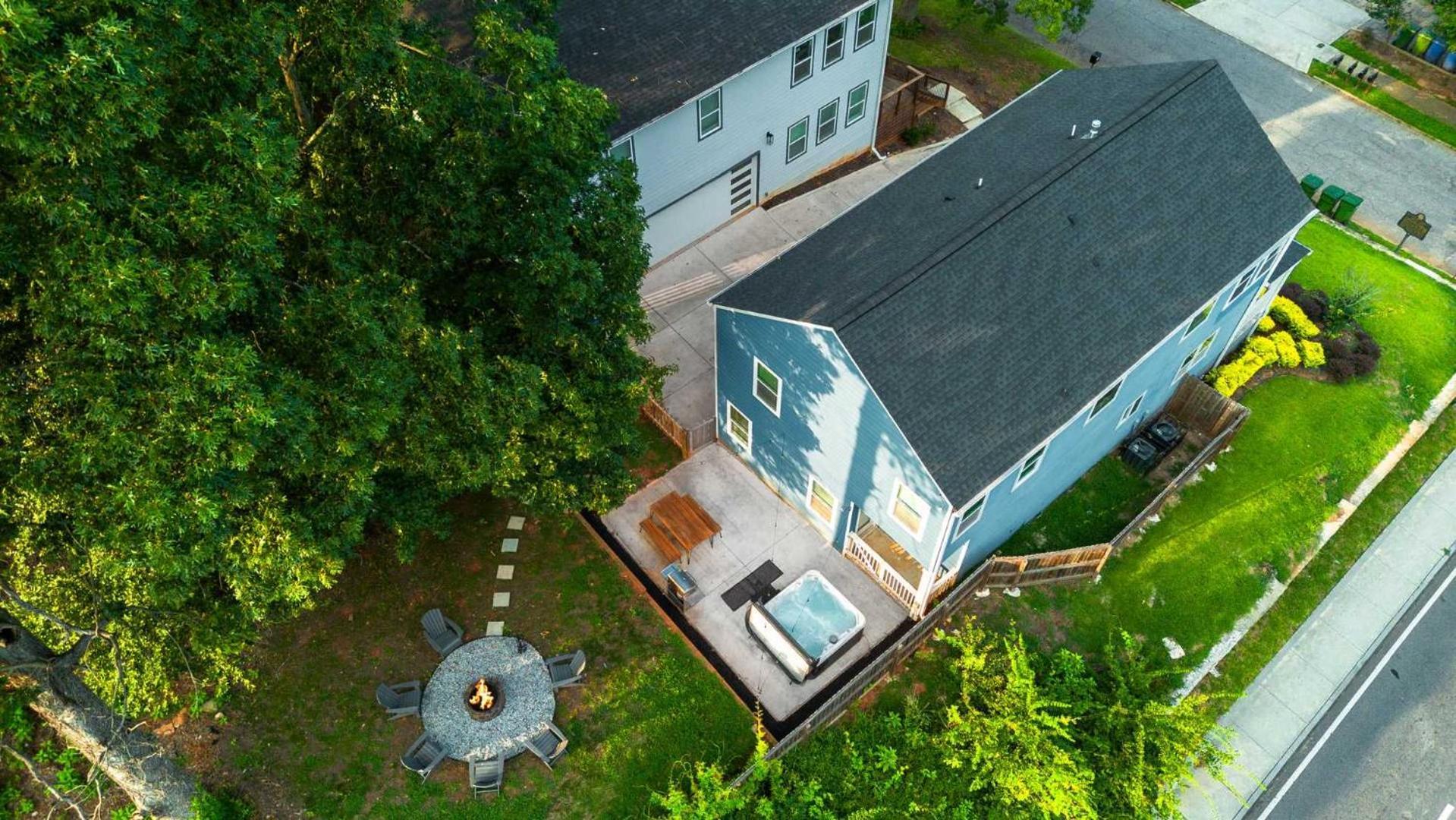 Large Modern Home Centrally Located With Hot Tub Atlanta Exteriör bild